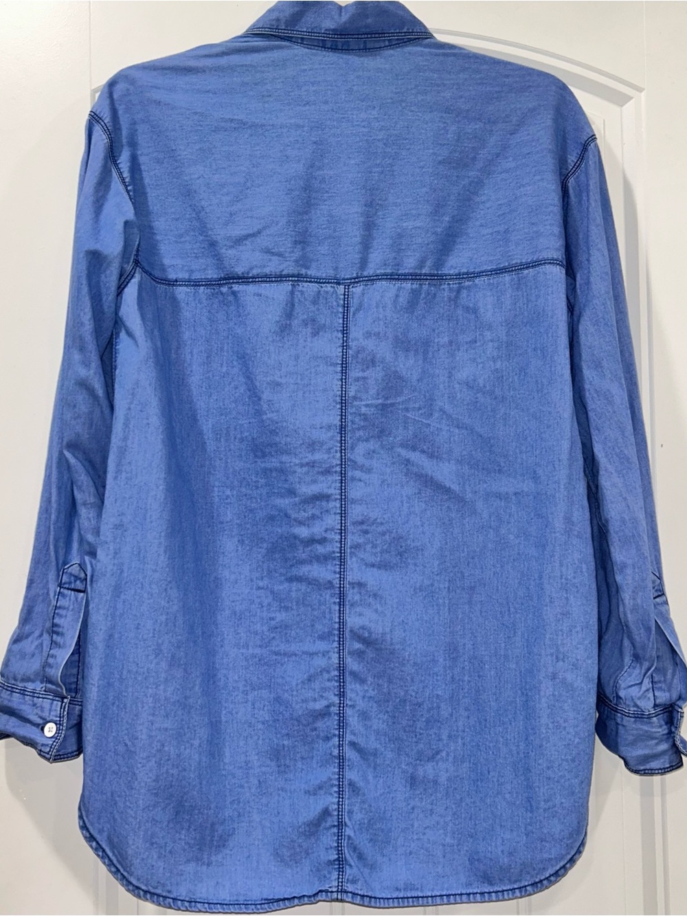 Old Navy Chambray Blue Boyfriend Button-Up Shirt - Picture 5 of 6